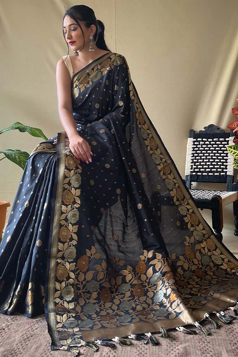 Embrocation Black Soft Banarasi Silk Saree With Lassitude Blouse Piece - Image 3