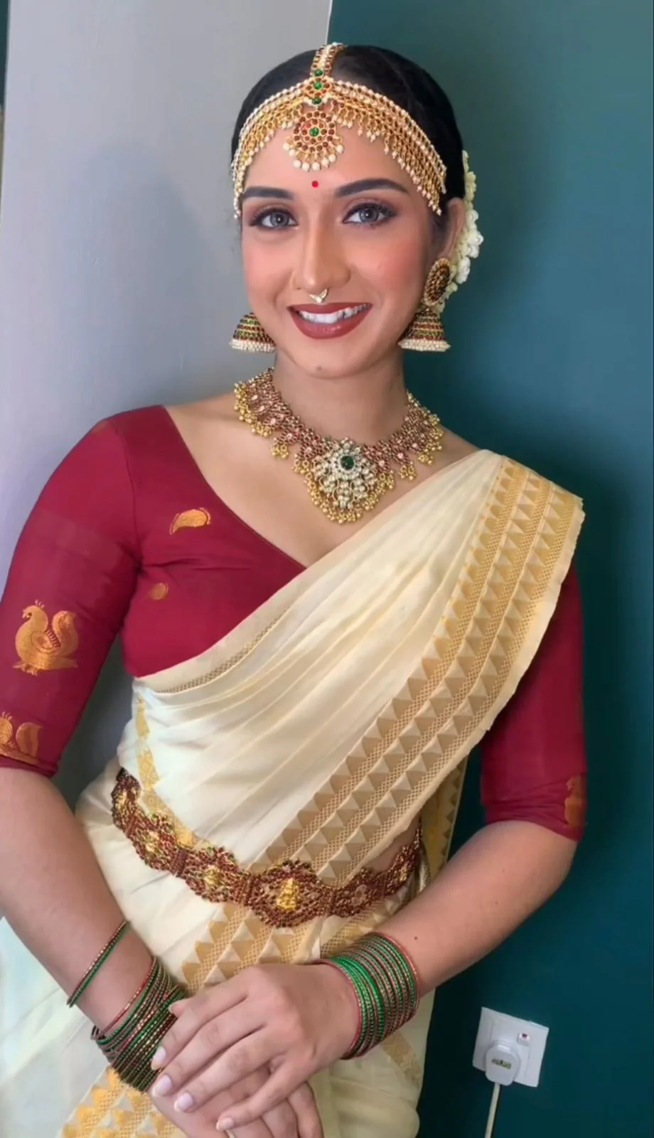 Embrocation Off White Soft Silk Saree With Angelic Blouse Piece - Image 2