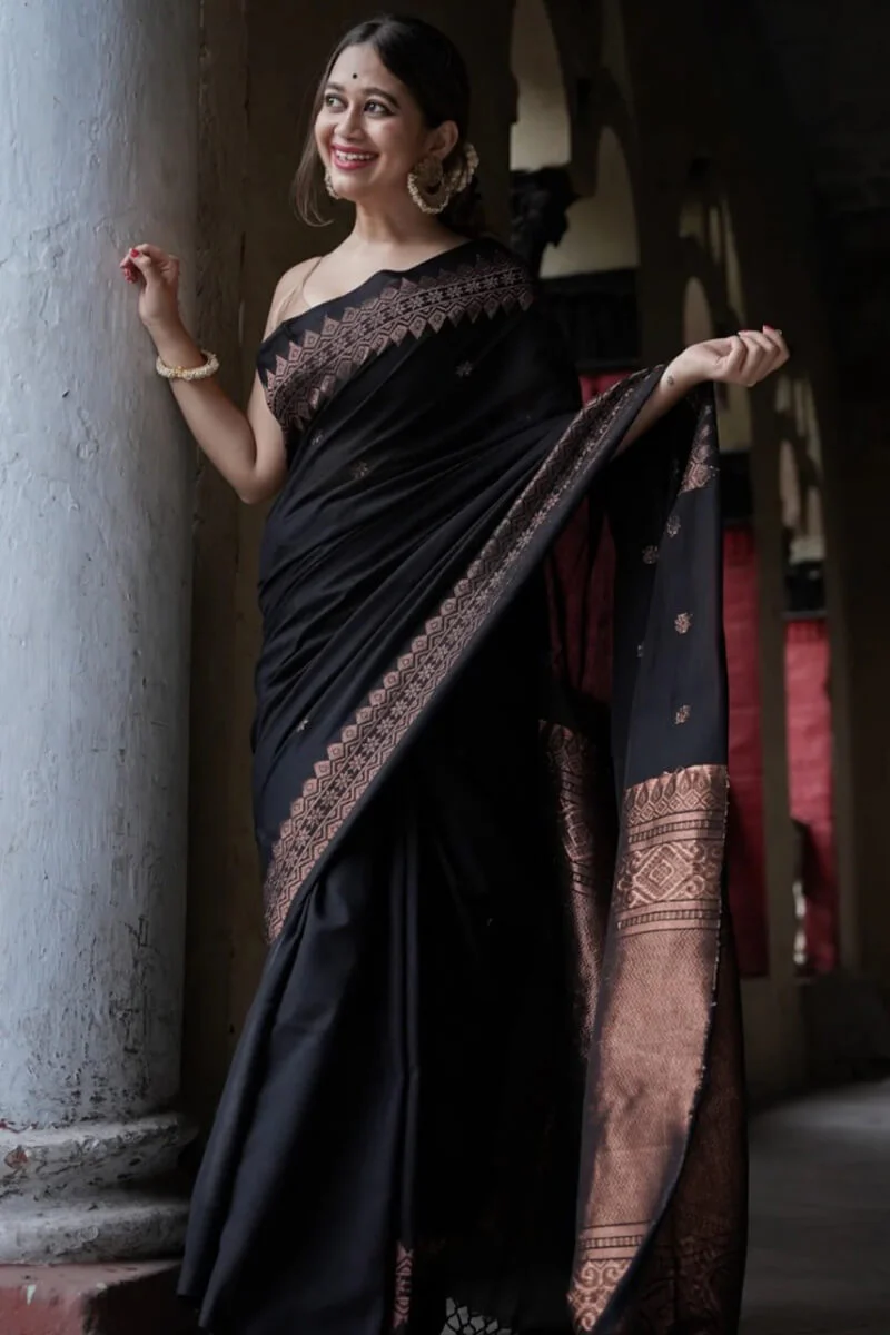 Energetic Black Soft Silk Saree With Delightful Blouse Piece - Image 3