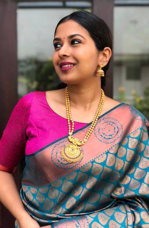 Energetic Rama Soft Banarasi Silk Saree With Gratifying Blouse Piece - Image 3