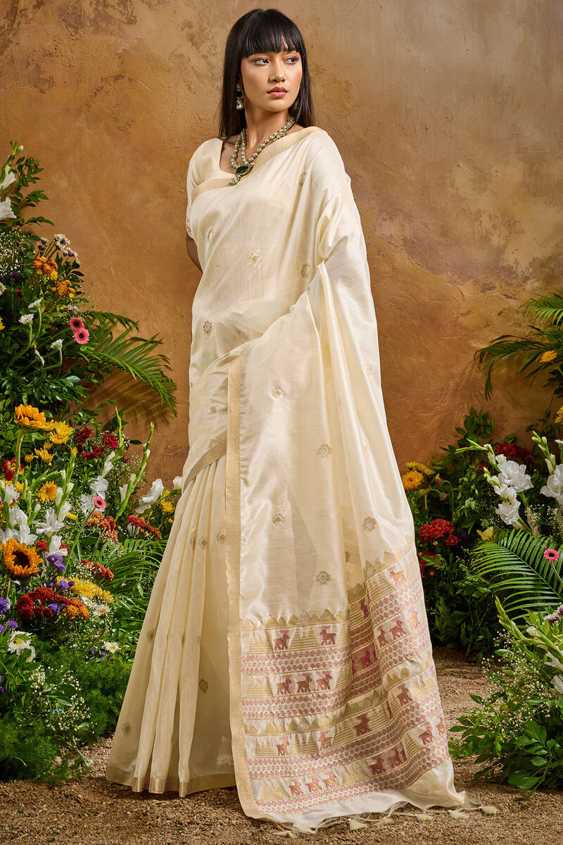 Engrossing Beige Banarasi Tussar Silk Saree With Appealing Blouse Piece - Image 3