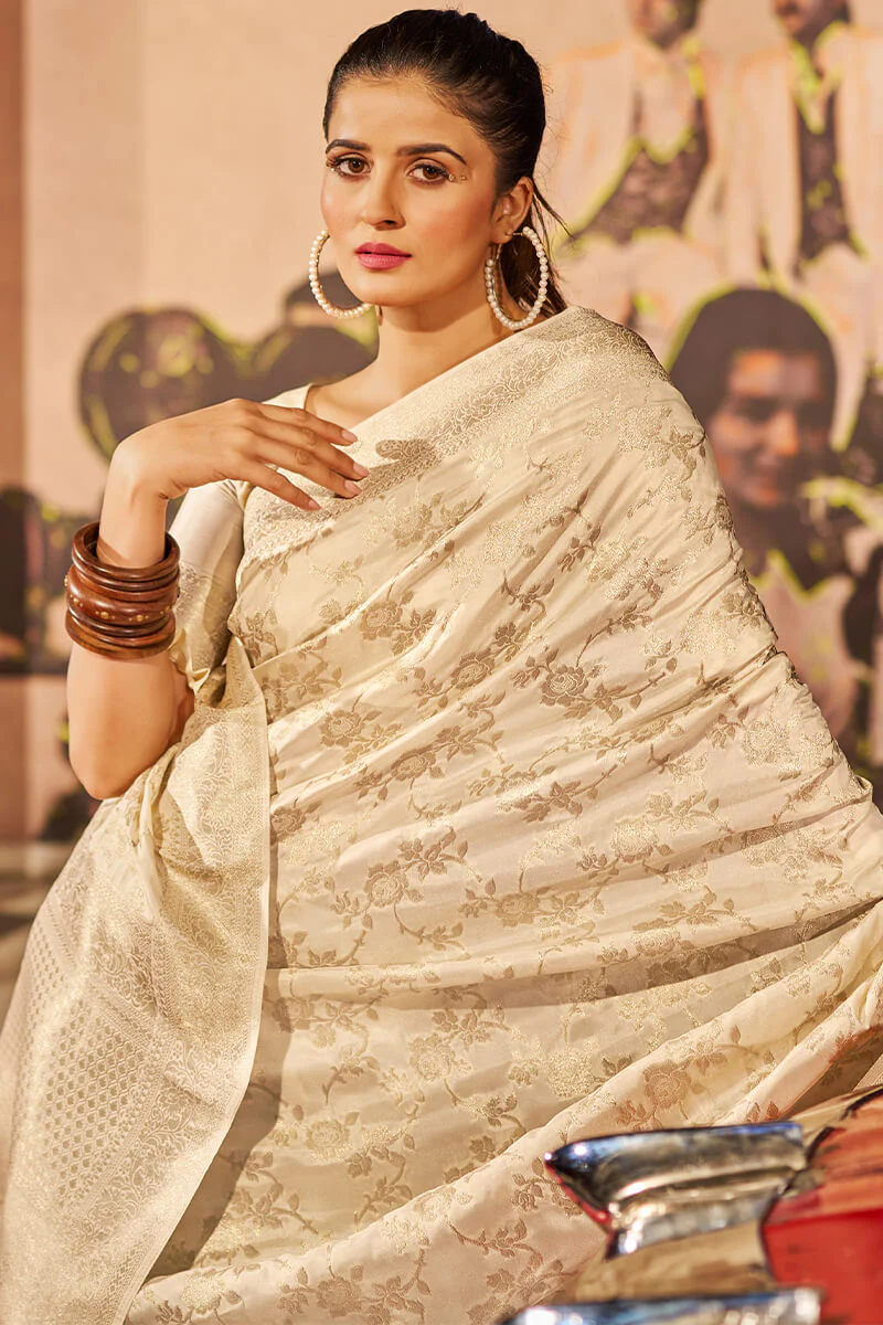 Engrossing Beige Soft Banarasi Silk Saree With Deserving Blouse Piece - Image 2