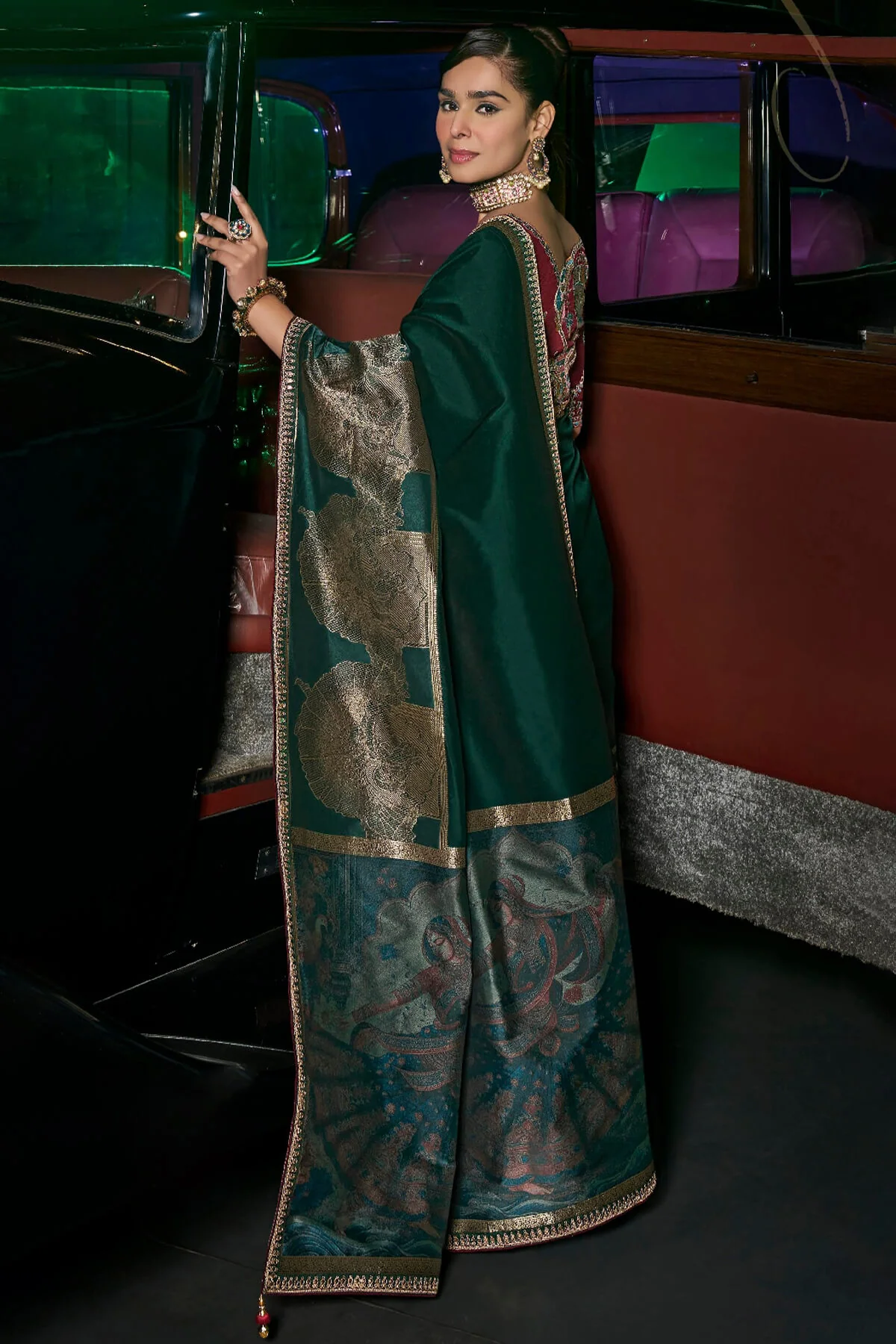 Engrossing Dark Green Banarasi Satin Silk Saree With Gossamer Blouse - Image 3