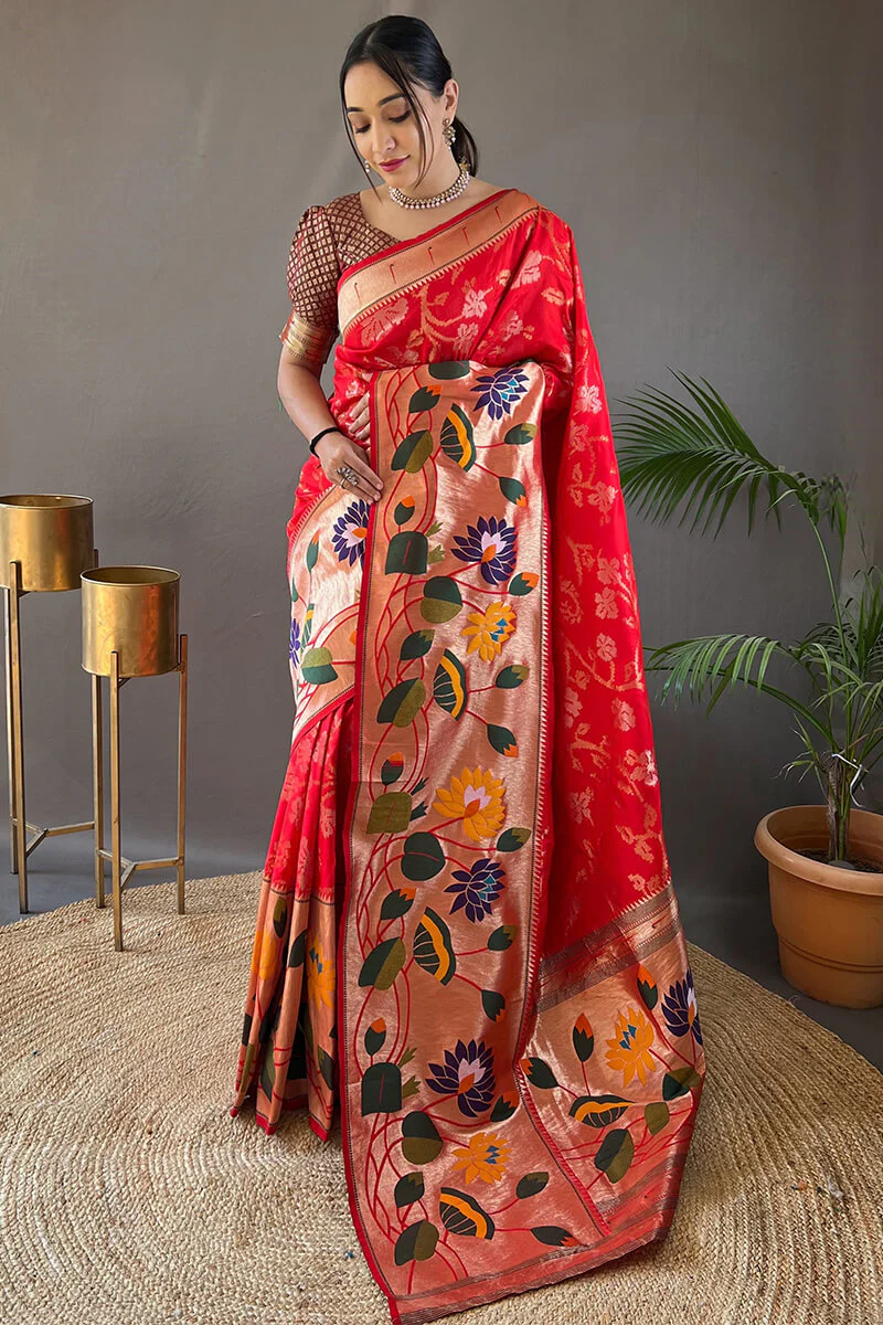 Engrossing Red Paithani Silk Saree With Hypnotic Blouse Piece - Image 3