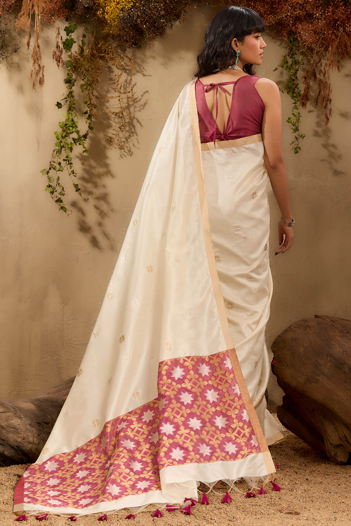 Enigmatic Beige Pure Zari Weaving Banarasi Tussar Silk Saree With Snappy Blouse Piece - Image 6
