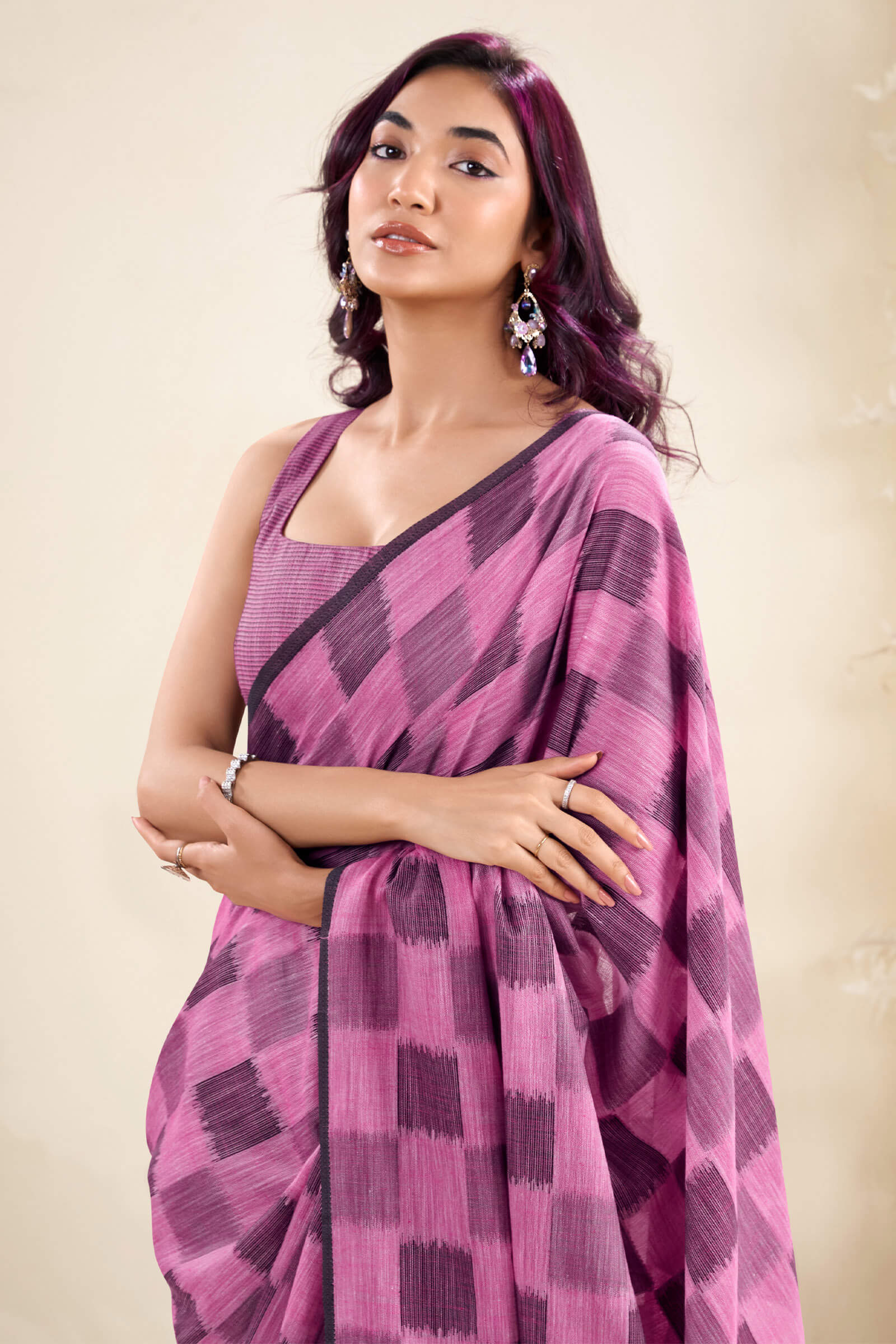 Enigmatic Dark Pink Cotton Silk Saree With Smashing Blouse Piece - Image 4