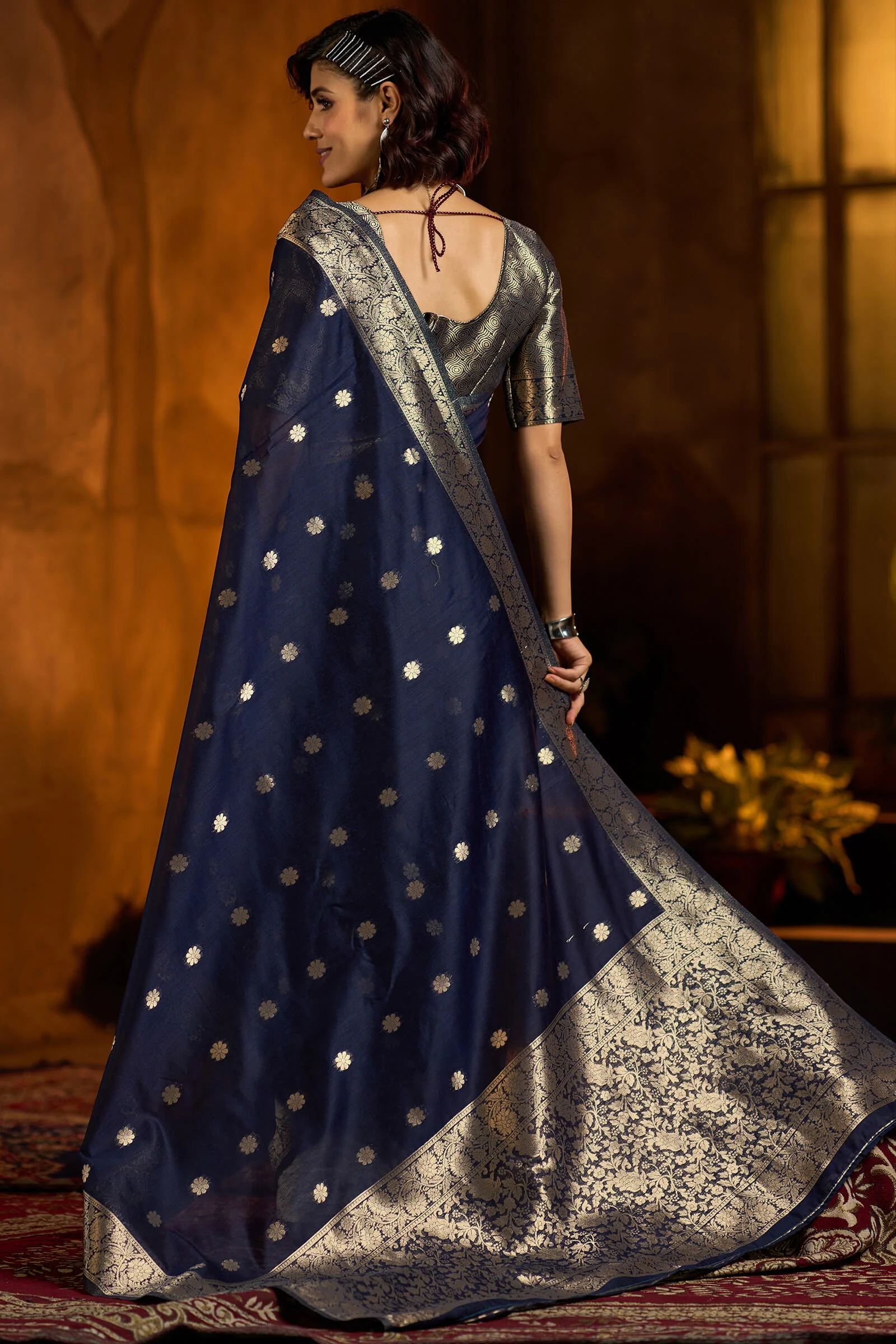 Enthralling Navy Blue Soft Banarasi Silk Saree With Ratatouille Blouse Piece - Image 5