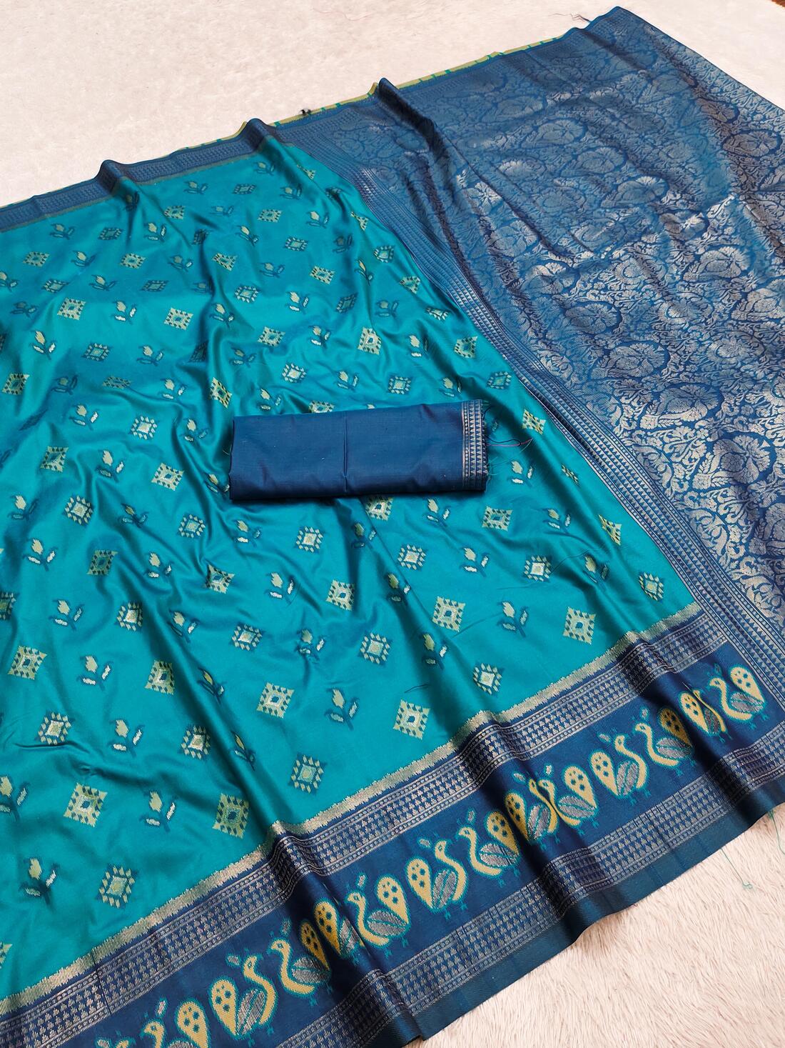 Enthralling Turquoise Pure Zari Weaving Banarasi Silk Saree With Vibrant Blouse Piece