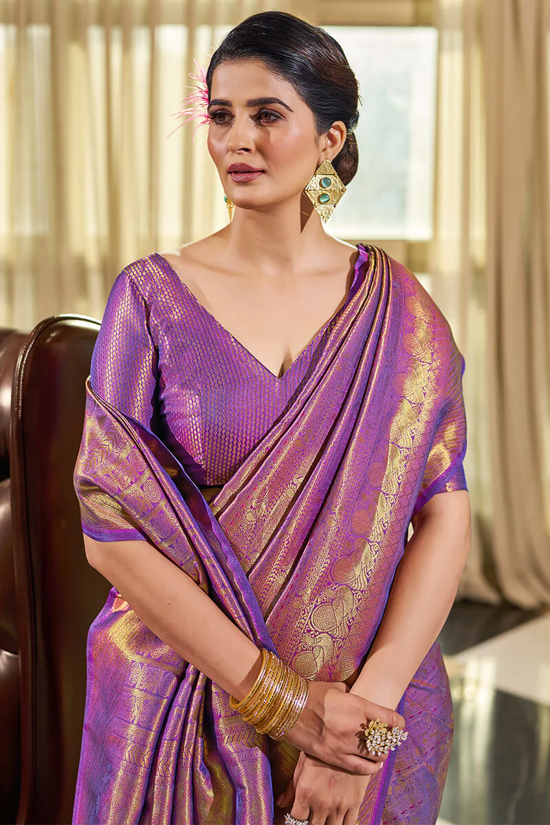 Enticing Purple Kanjivaram Silk Saree With Beleaguer Blouse Piece - Image 3