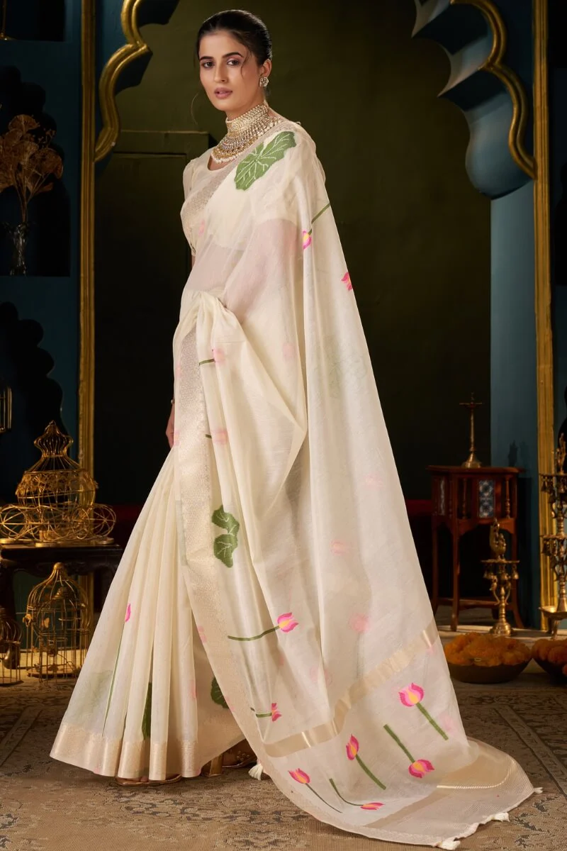 Entrancing Beige Cotton Silk Saree With Conflate Blouse Piece - Image 3