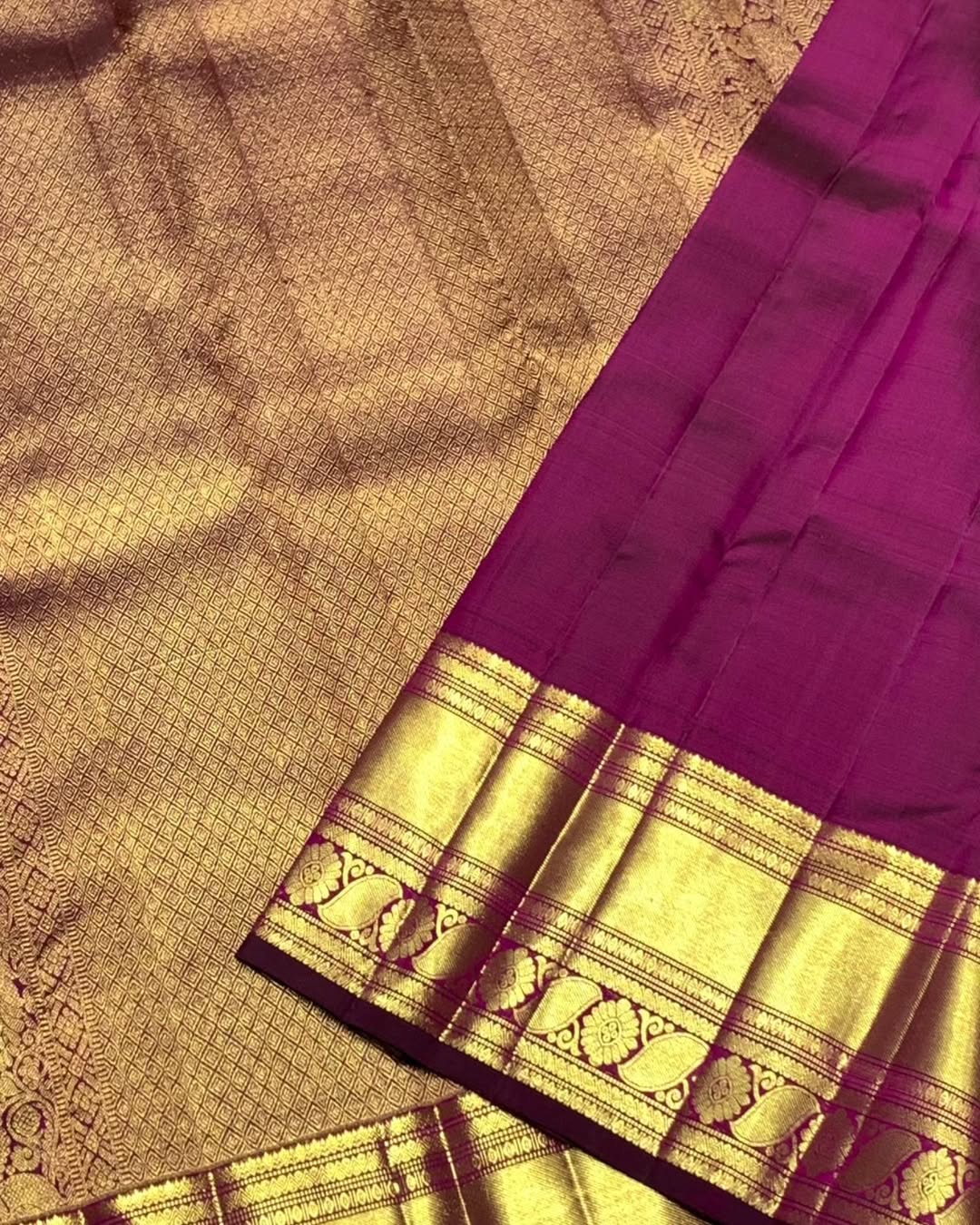 Entrancing Purple Soft Banarasi Silk Saree With Comely Blouse Piece - Image 7
