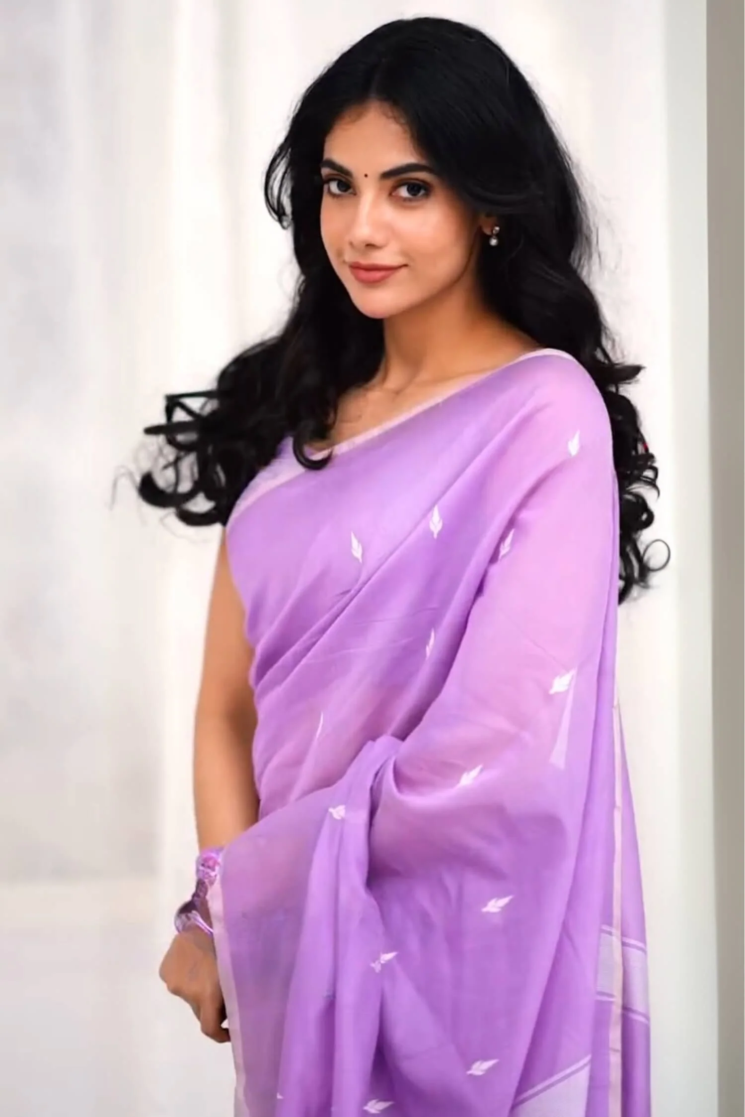 Ephemeral Lavender Cotton Silk Saree With Artistic Blouse Piece - Image 3