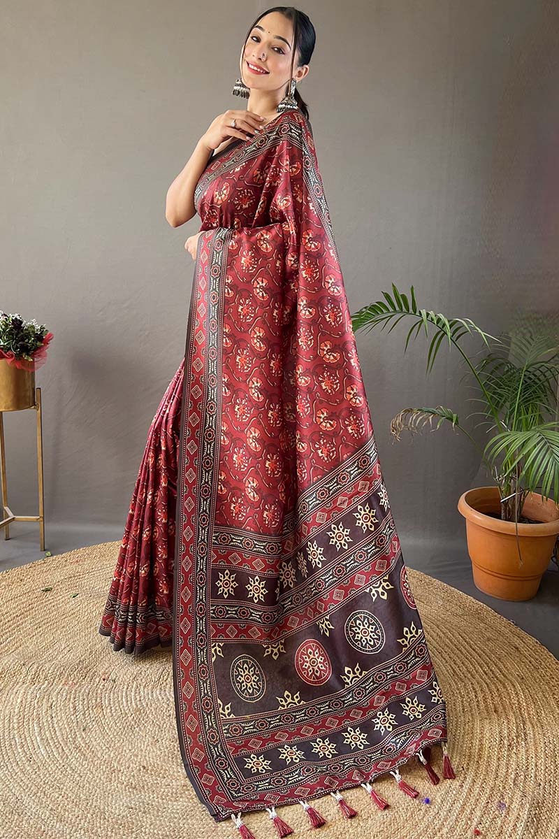 Ephemeral Maroon Digital Printed Soft Silk Saree With Imbrication Blouse Piece - Image 3