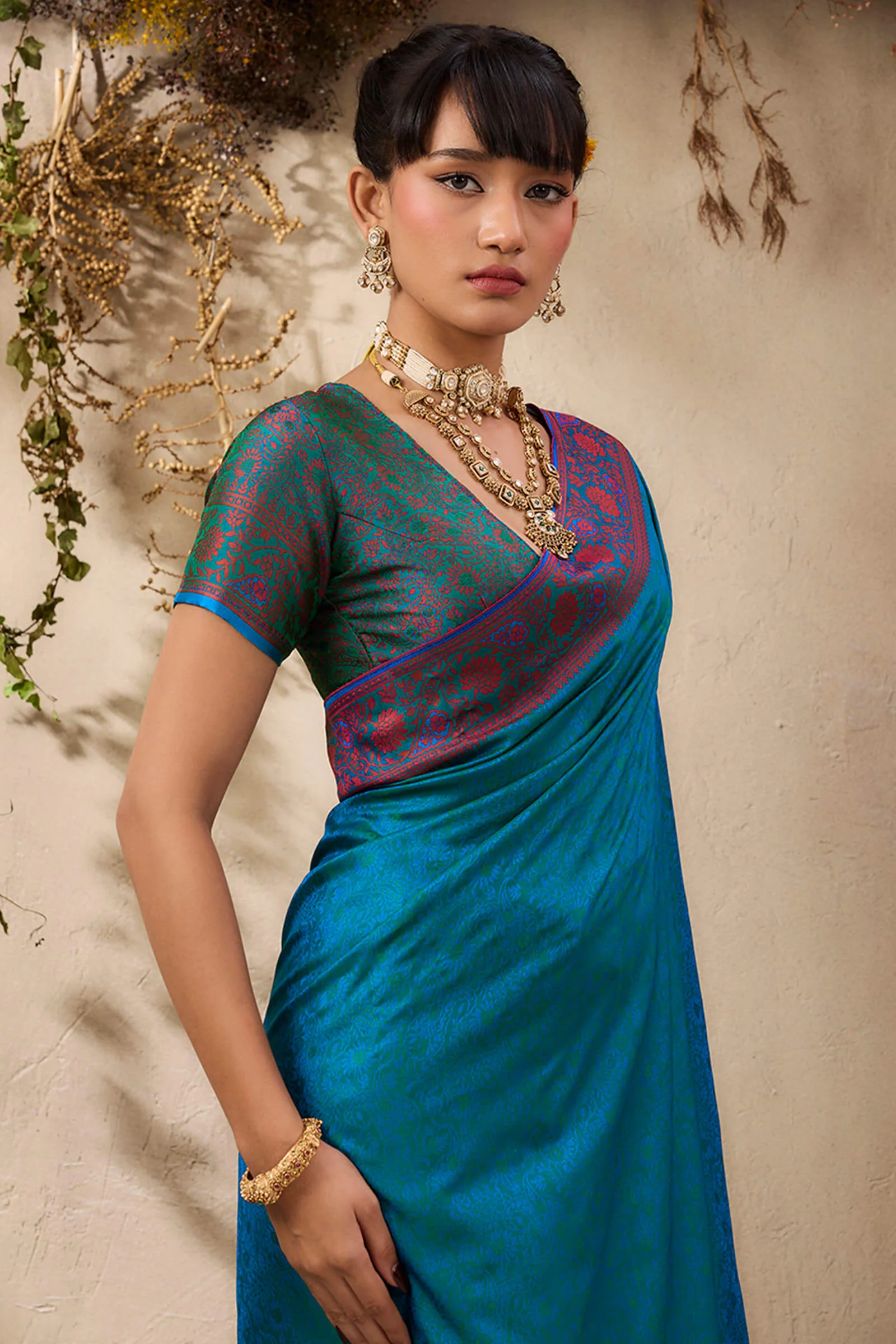Ephemeral Rama Kanjivaram Silk Saree With Mellifluous Blouse Piece - Image 2