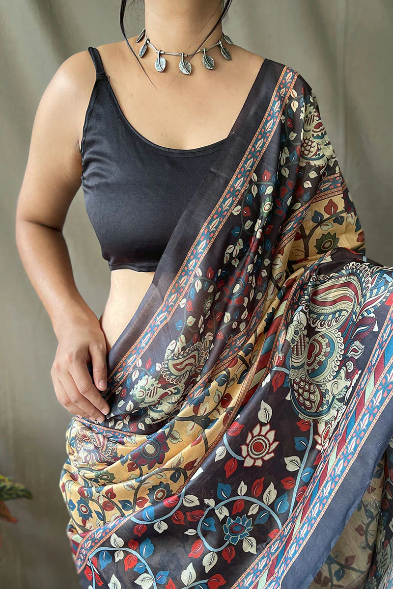 Epiphany Mustard Kalamkari Printed Saree With Brood Blouse Piece - Image 3