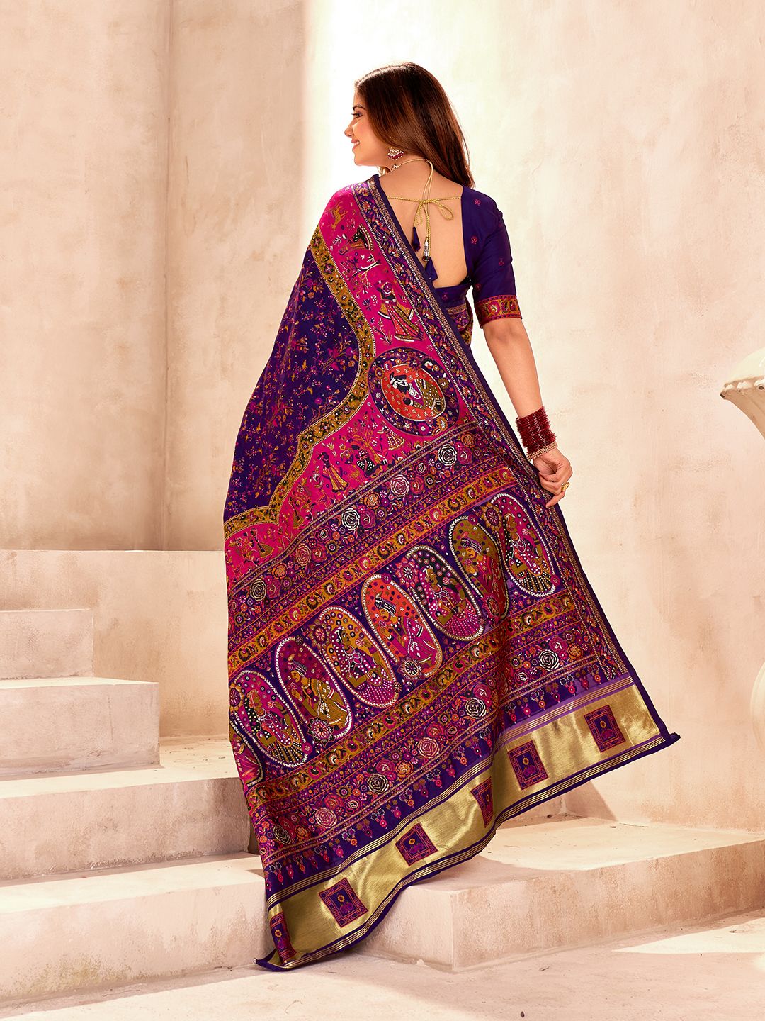 Ethnic Blue Nylon Dola Pashmina Saree With Assemblage Blouse Piece - Image 5