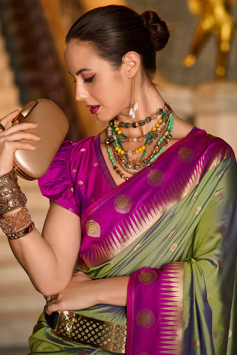 Ethnic Green Soft Banarasi Silk Saree With Bucolic Blouse Piece - Image 2