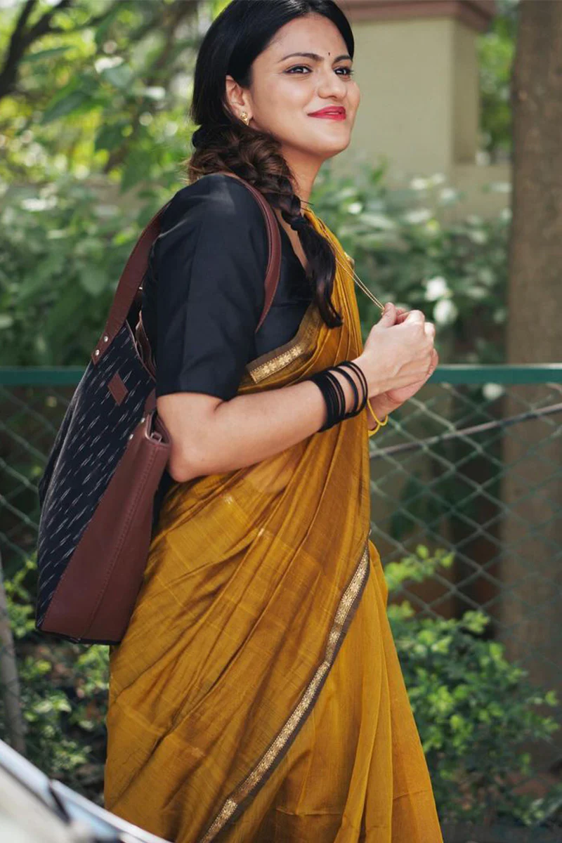 Ethnic Mustard Cotton Silk Saree With Glorious Blouse Piece - Image 4