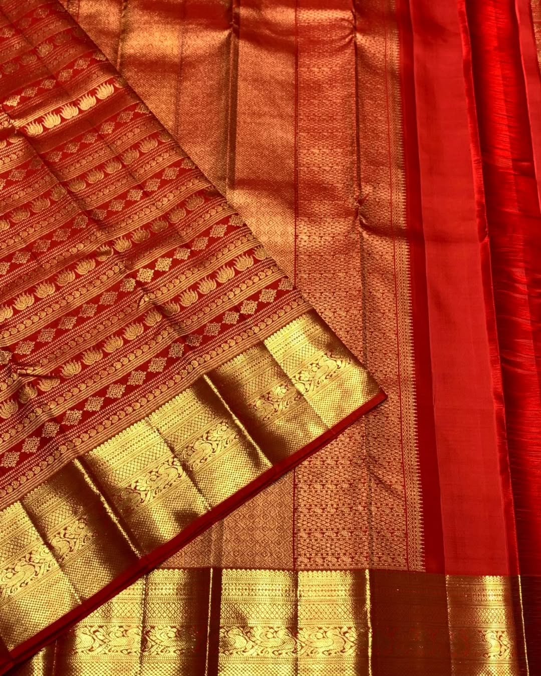 Ethnic Red Soft Banarasi Silk Saree With Prominent Blouse Piece - Image 4