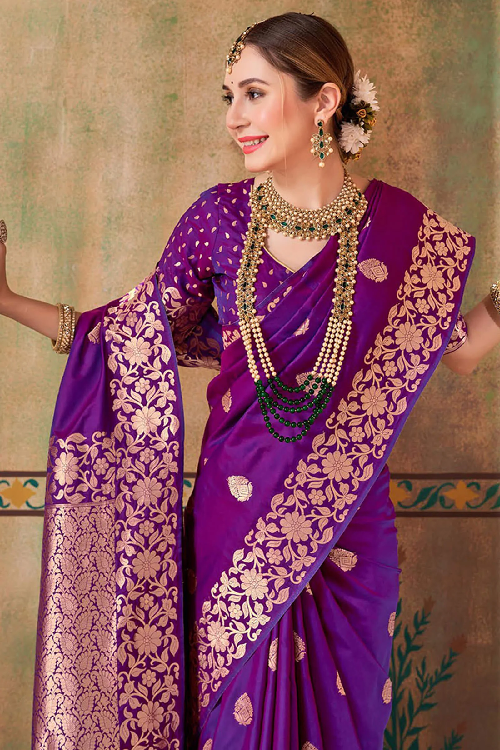 Evanescent Purple Soft Banarasi Silk Saree With Surreptitious Blouse Piece - Image 3
