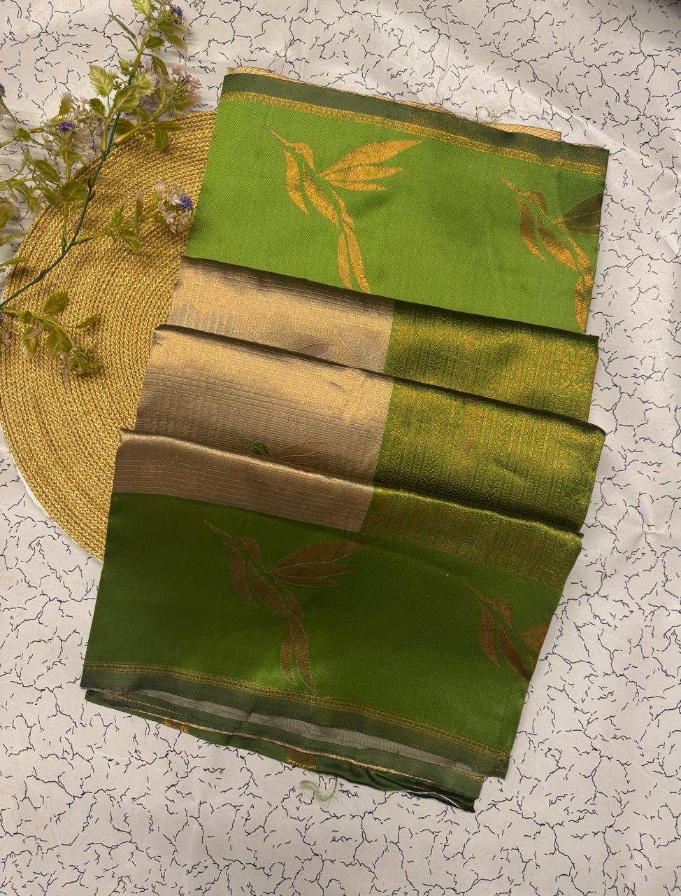Evocative Beige Soft Banarasi Silk Saree With Stunner Blouse Piece - Image 4
