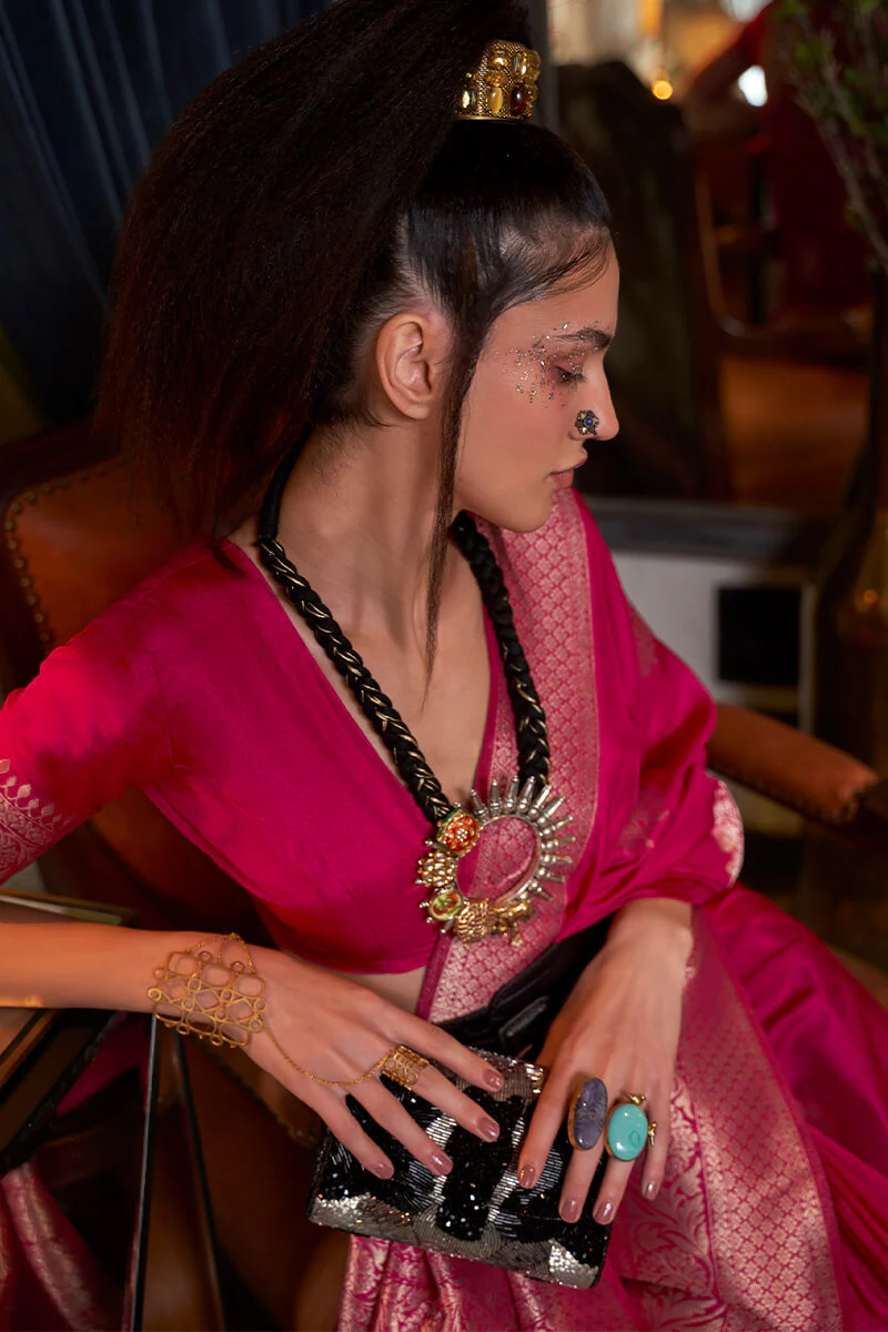Evocative Dark Pink Soft Banarasi Silk Saree With Quintessential Blouse Piece - Image 2