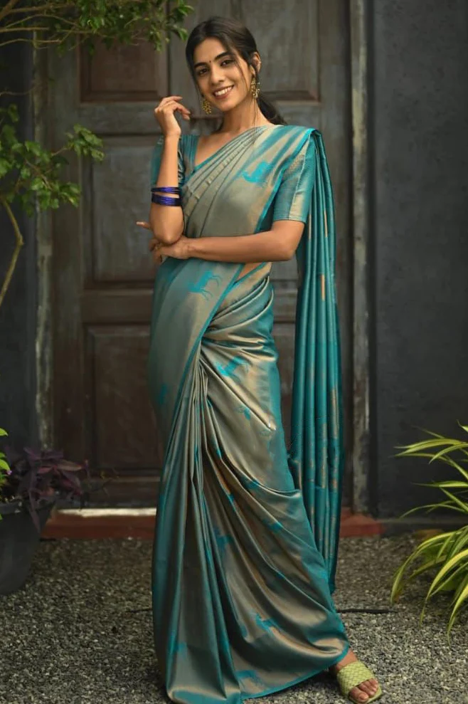 Excellent Sky Soft Silk Saree With Dalliance Blouse Piece - Image 3