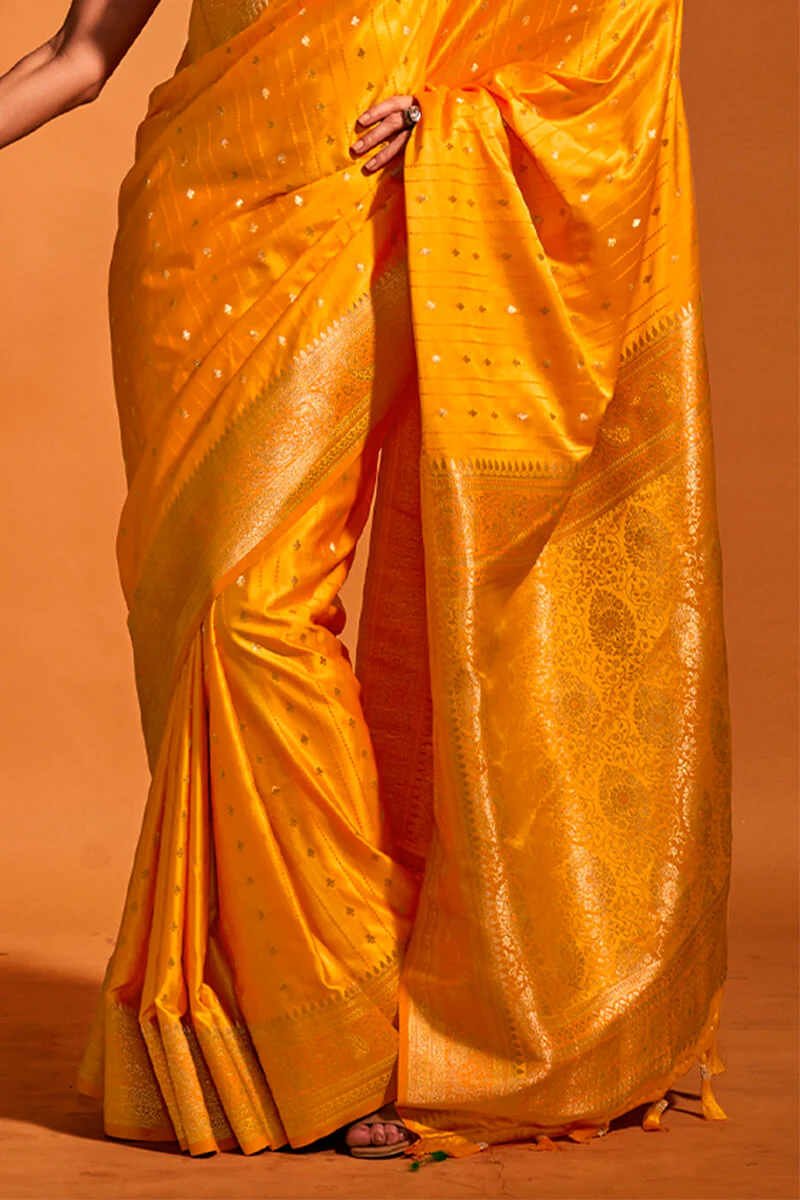 Excellent Yellow Soft Banarasi Silk Saree With Allure Blouse Piece - Image 3