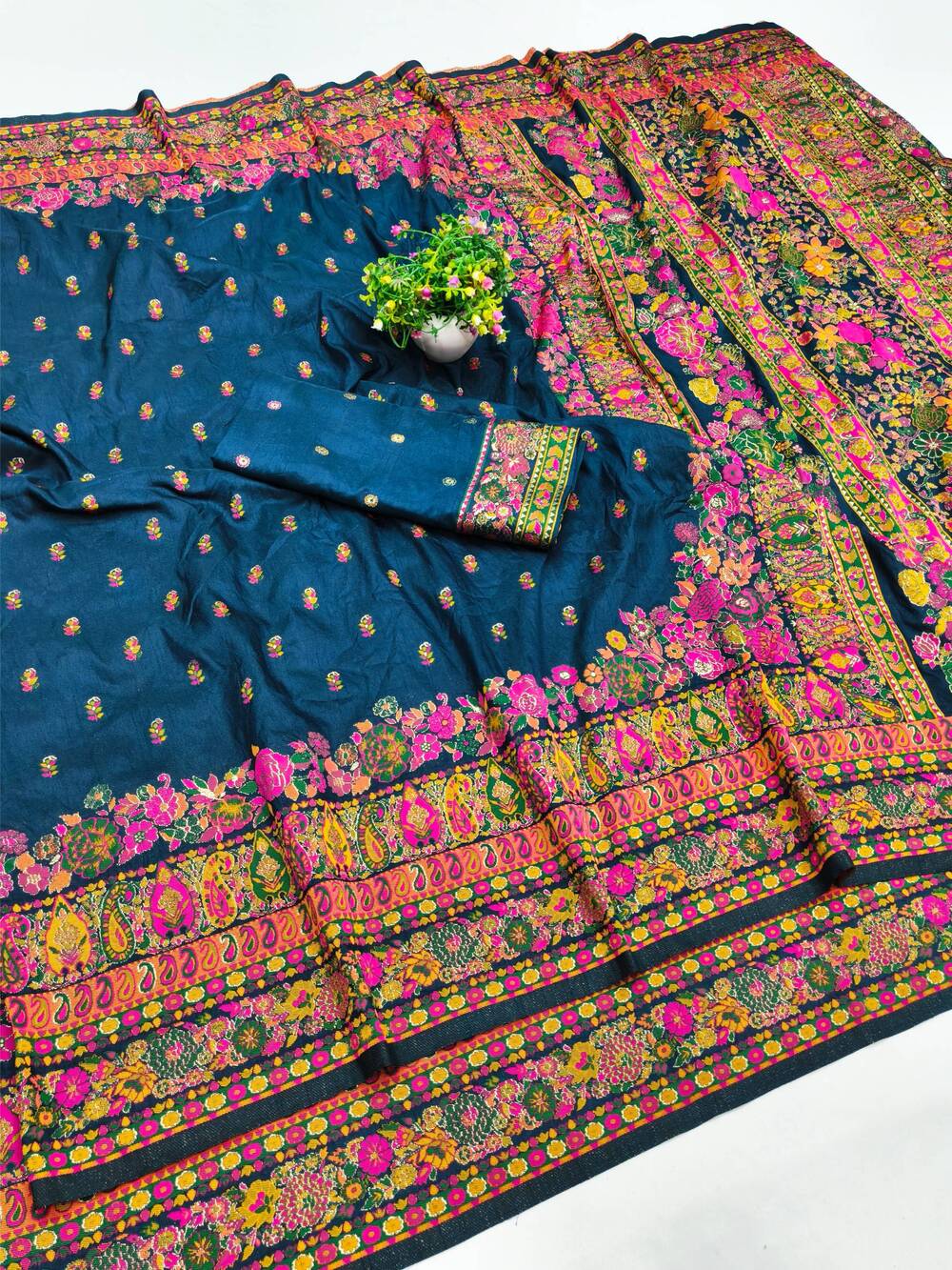 Exquisite Blue Nylon Dola Pashmina Saree With Lustrous Blouse Piece - Image 2