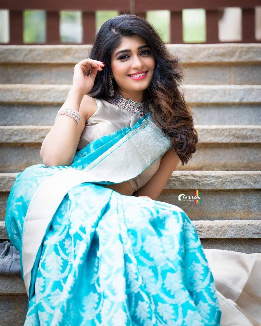 Exquisite Firozi Soft Banarasi Silk Saree With Prettiest Blouse Piece - Image 4