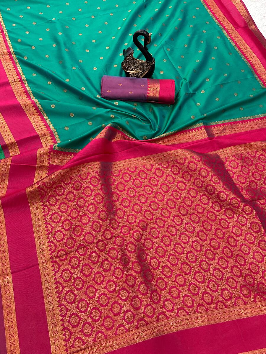 Exquisite Green Soft Banarasi Silk Saree With Amiable Blouse Piece - Image 3
