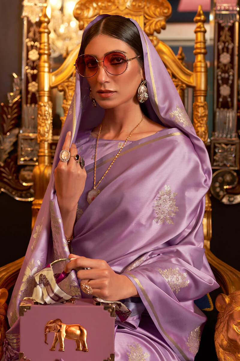 Exquisite Lavender Soft Banarasi Silk Saree With Devastating Blouse Piece - Image 2