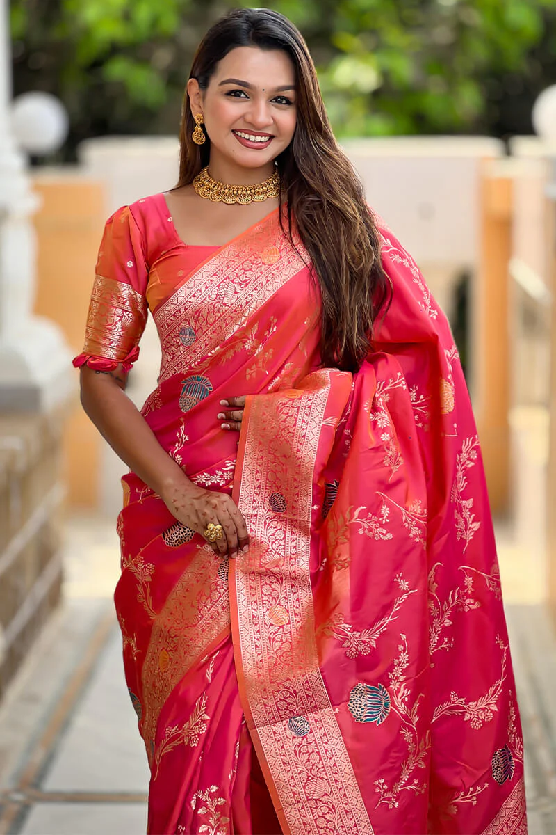 Exquisite Pink Soft Banarasi Silk Saree With Stunner Blouse Piece - Image 2