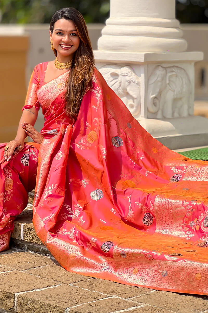 Exquisite Pink Soft Banarasi Silk Saree With Stunner Blouse Piece - Image 3
