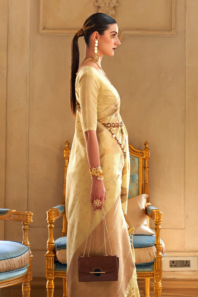Exquisite Yellow Soft Banarasi Silk Saree With Majesty Blouse Piece - Image 2