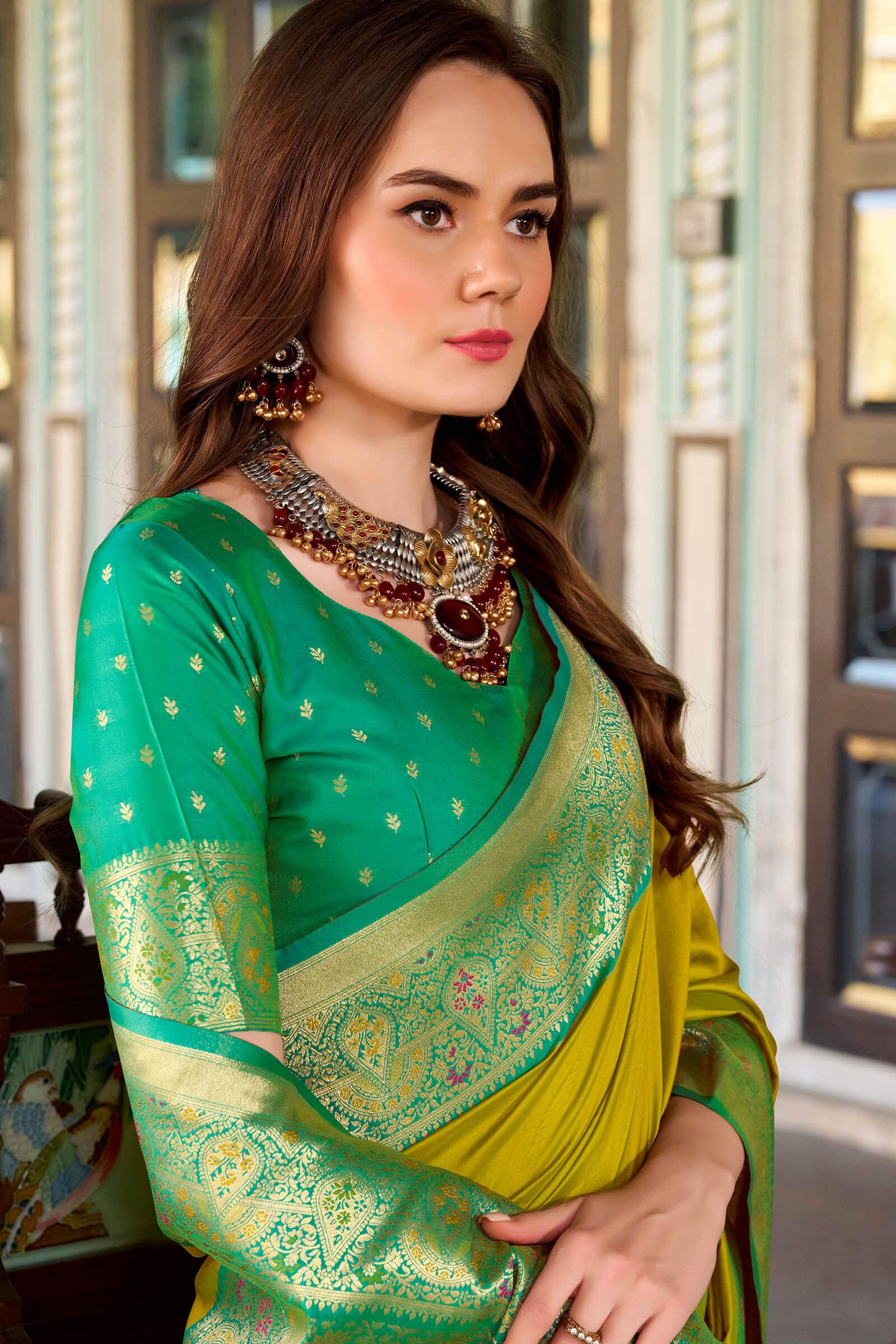 Extraordinary Mustard Soft Banarasi Silk Saree With Scrupulous Blouse Piece - Image 2