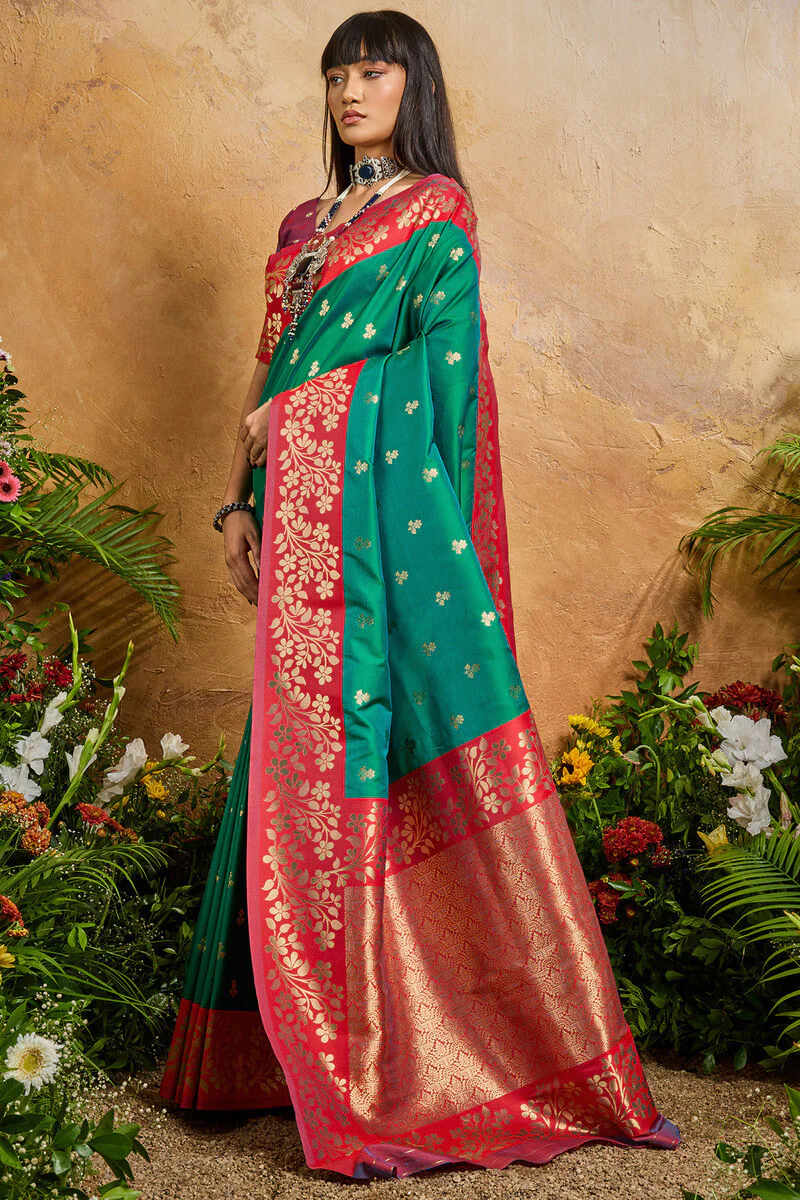 Exuberant Dark Green Pure Zari Weaving Banarasi Silk Saree With Adoring Blouse Piece - Image 4