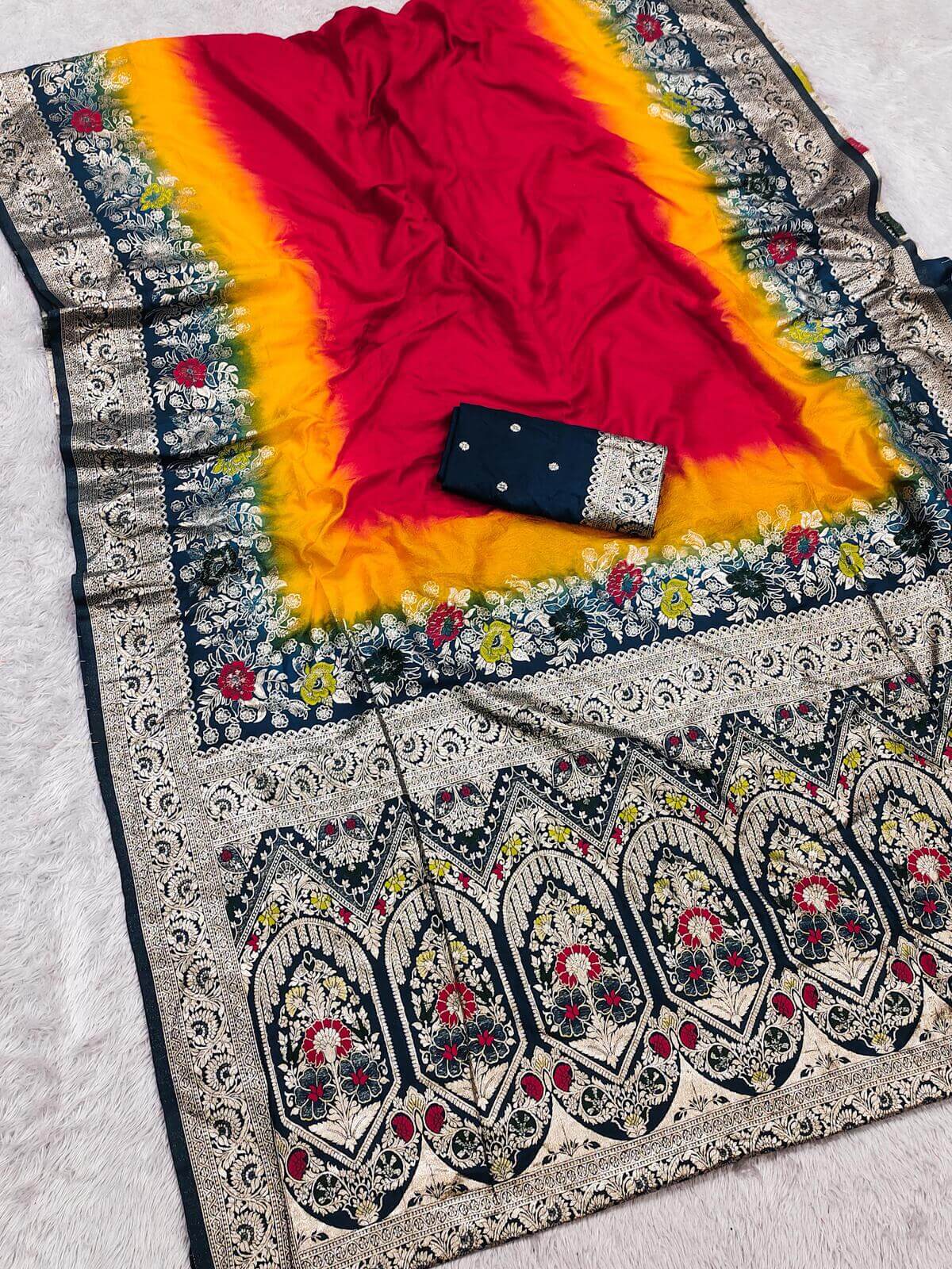 Exuberant Red Banarasi Dola Silk Saree With Enamoring Blouse Piece - Image 2
