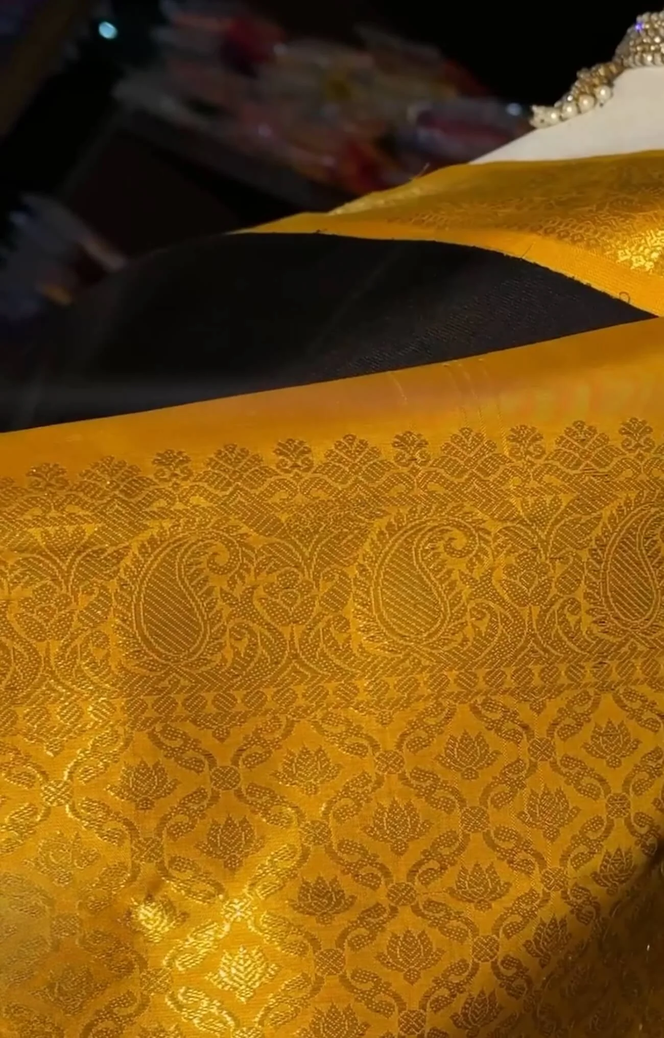 Fairytale Black Soft Banarasi Silk Saree With Pulsating Blouse Piece - Image 4