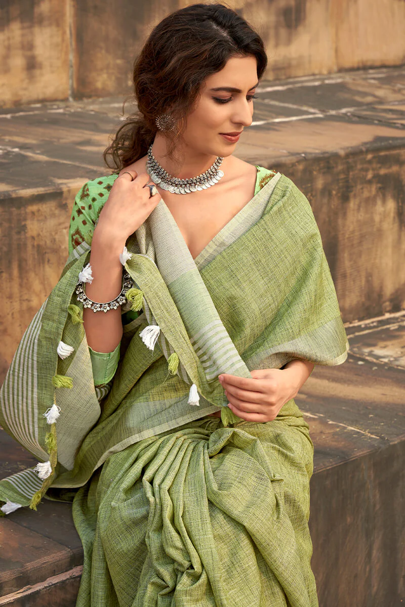 Fancifull Green Cotton Silk Saree With Majestic Blouse Piece - Image 2