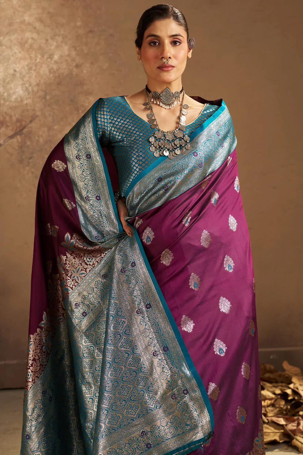 Fancifull Purple Pure Zari Weaving Banarasi Silk Saree With Efflorescence Blouse Piece - Image 2