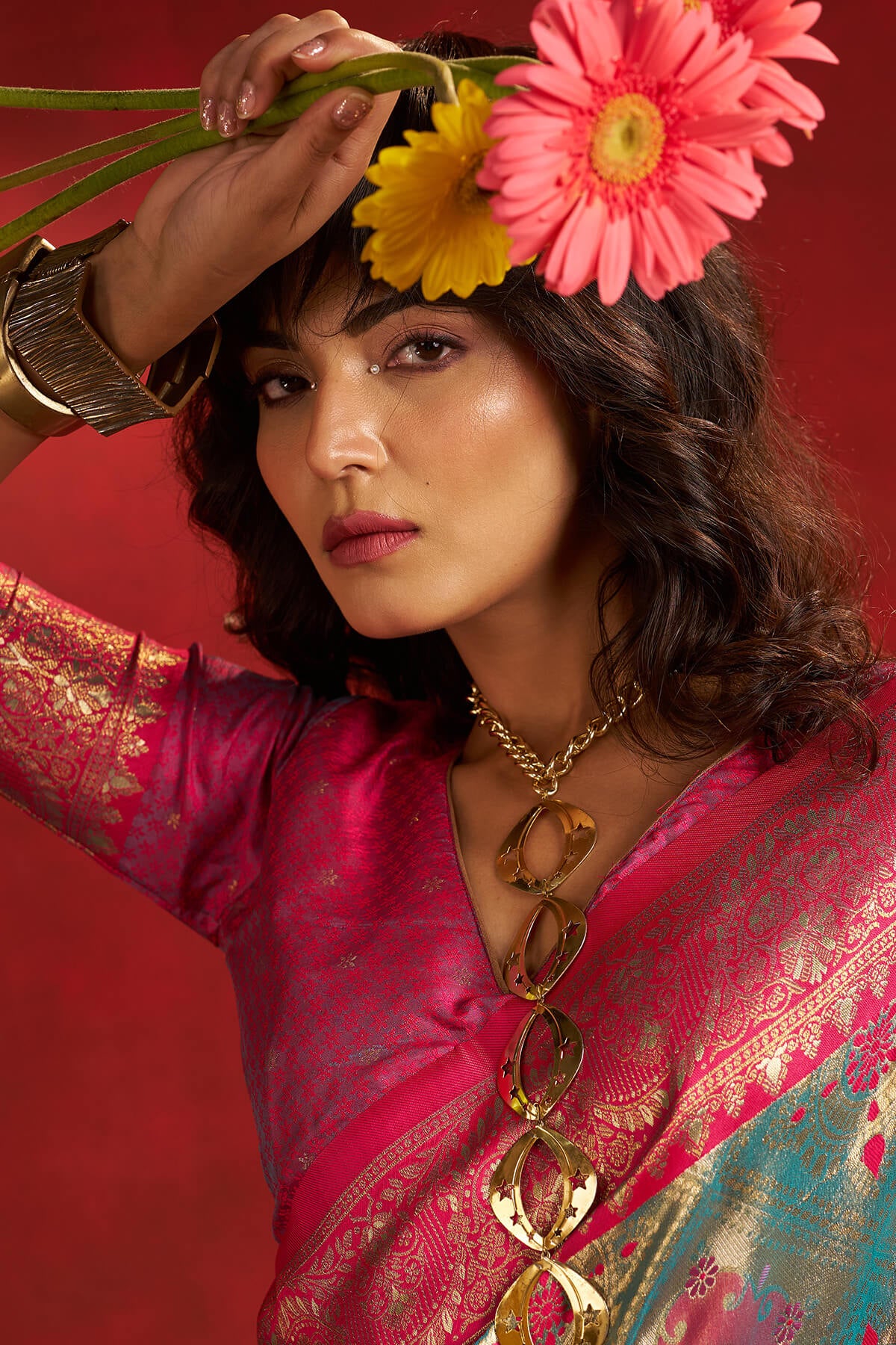 Fancifull Rama Kanjivaram Silk Saree With Staring Blouse Piece - Image 4