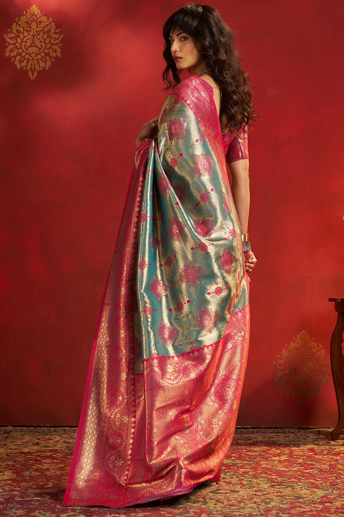 Fancifull Rama Kanjivaram Silk Saree With Staring Blouse Piece - Image 6