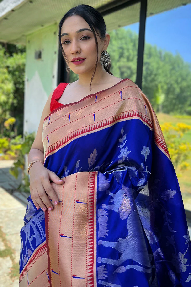 Fancifull Royal Blue Paithani Silk Saree With Ravishing Blouse Piece - Image 2
