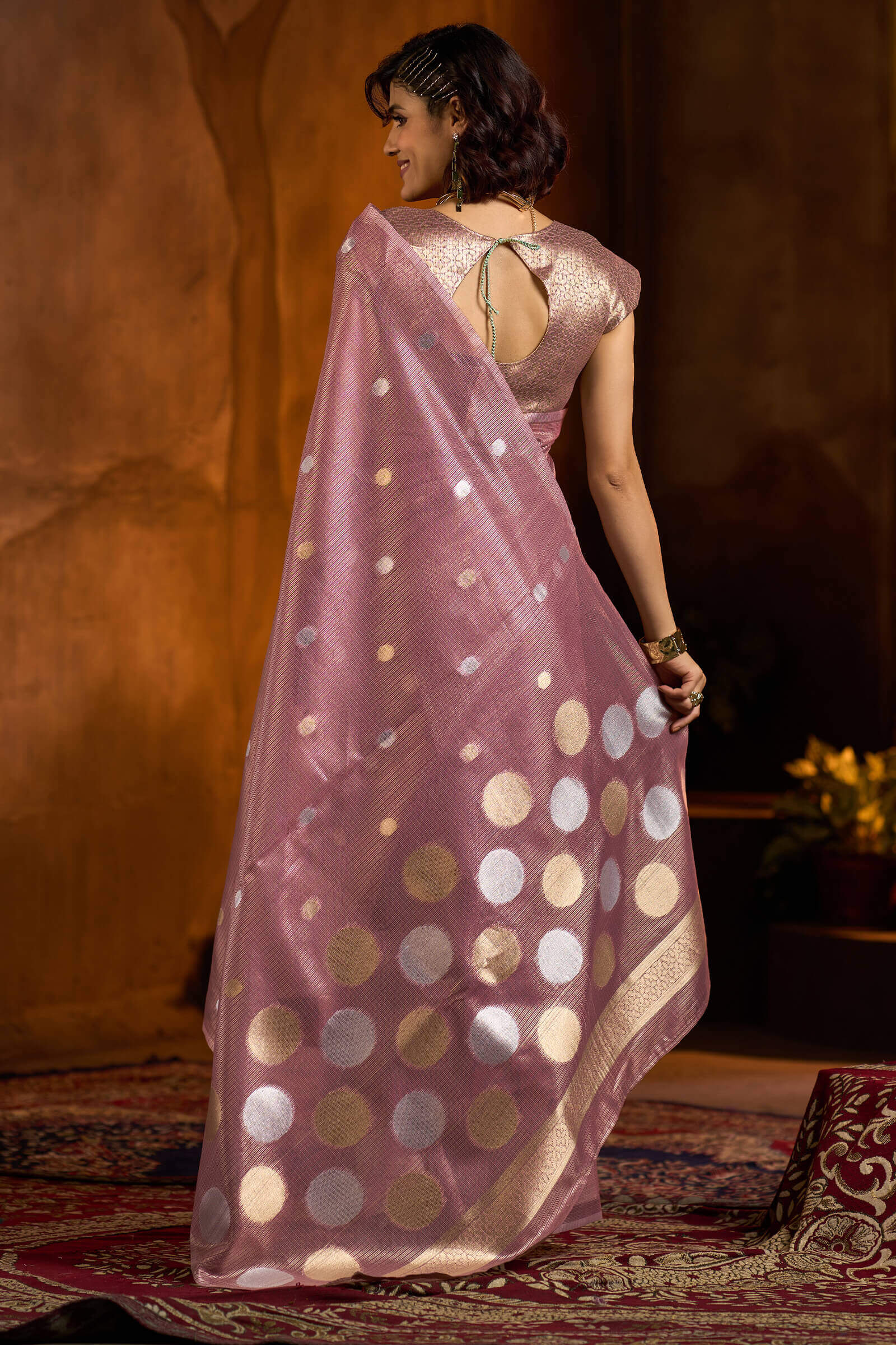 Fantabulous Lavender Soft Banarasi Tissue Silk Saree With Panache Blouse Piece - Image 5