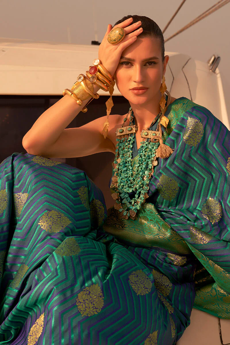 Fantabulous Rama Soft Banarasi Silk Saree With Incredible Blouse Piece - Image 2