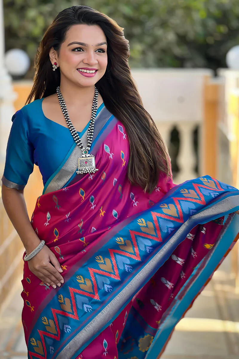 Felicitous Magenta Soft Banarasi Silk Saree With Ratatouille Blouse Piece - Image 2