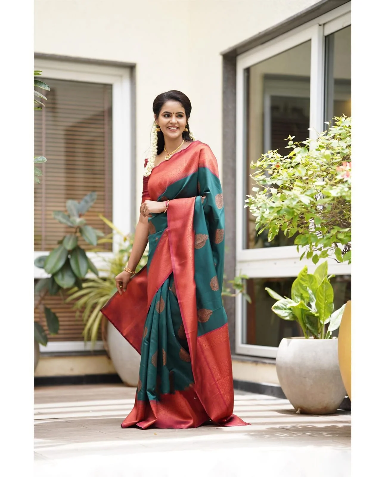 Felicitous Rama Soft Silk Saree With Transcendent Blouse Piece - Image 7