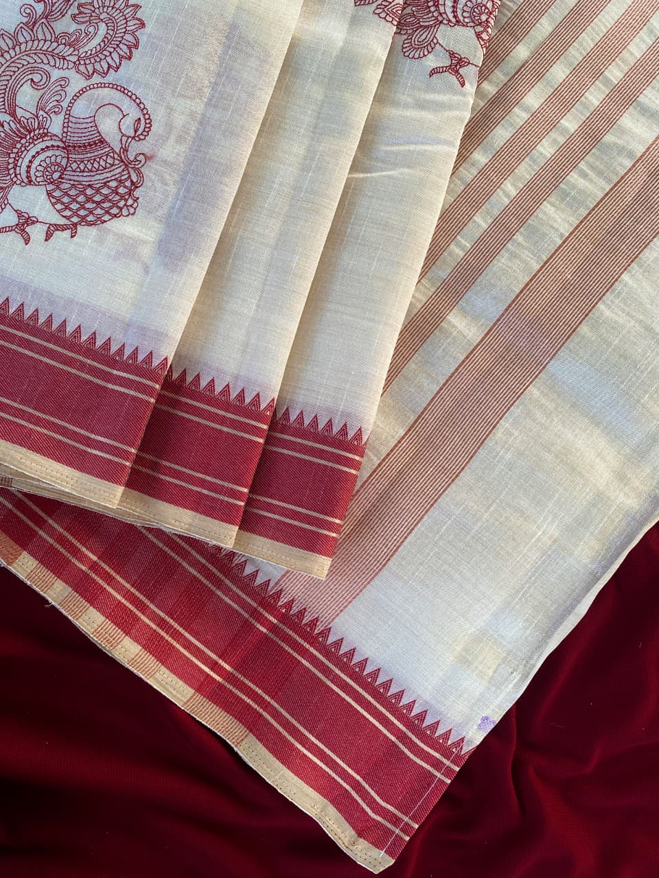 Flamboyant Off White Embroidery Work Tussar Silk Saree With Seraphic Blouse Piece - Image 3