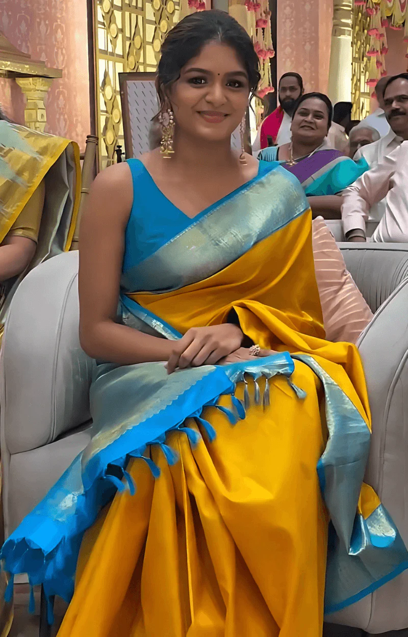 Flameboyant Yellow Soft Silk Saree With Eclat Blouse Piece - Image 2